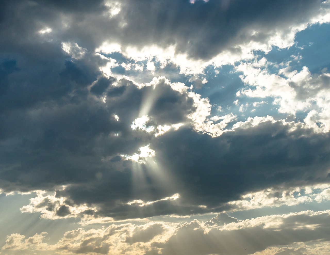 clouds sun rays free photo