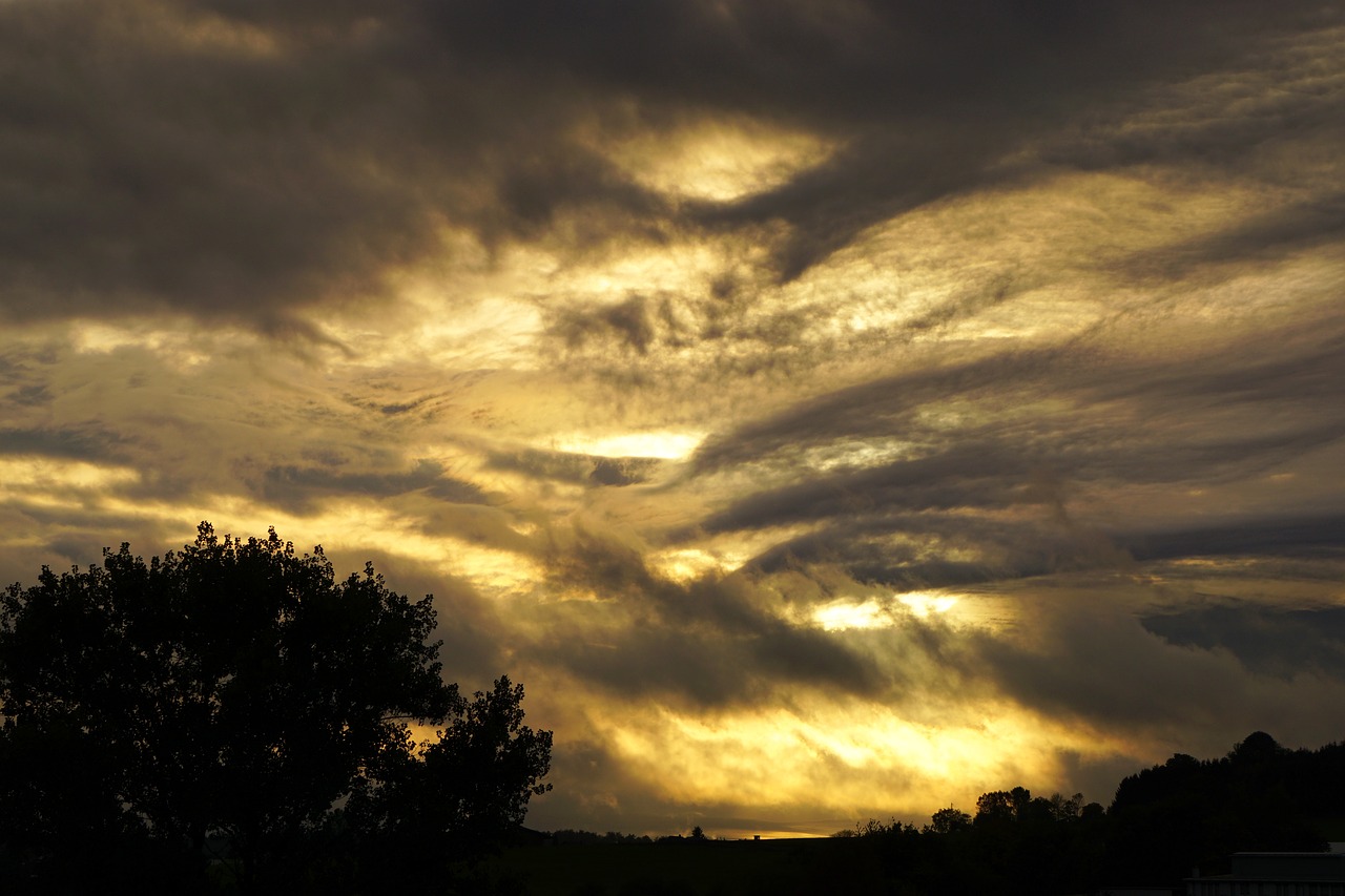 clouds abendstimmung evening sky free photo