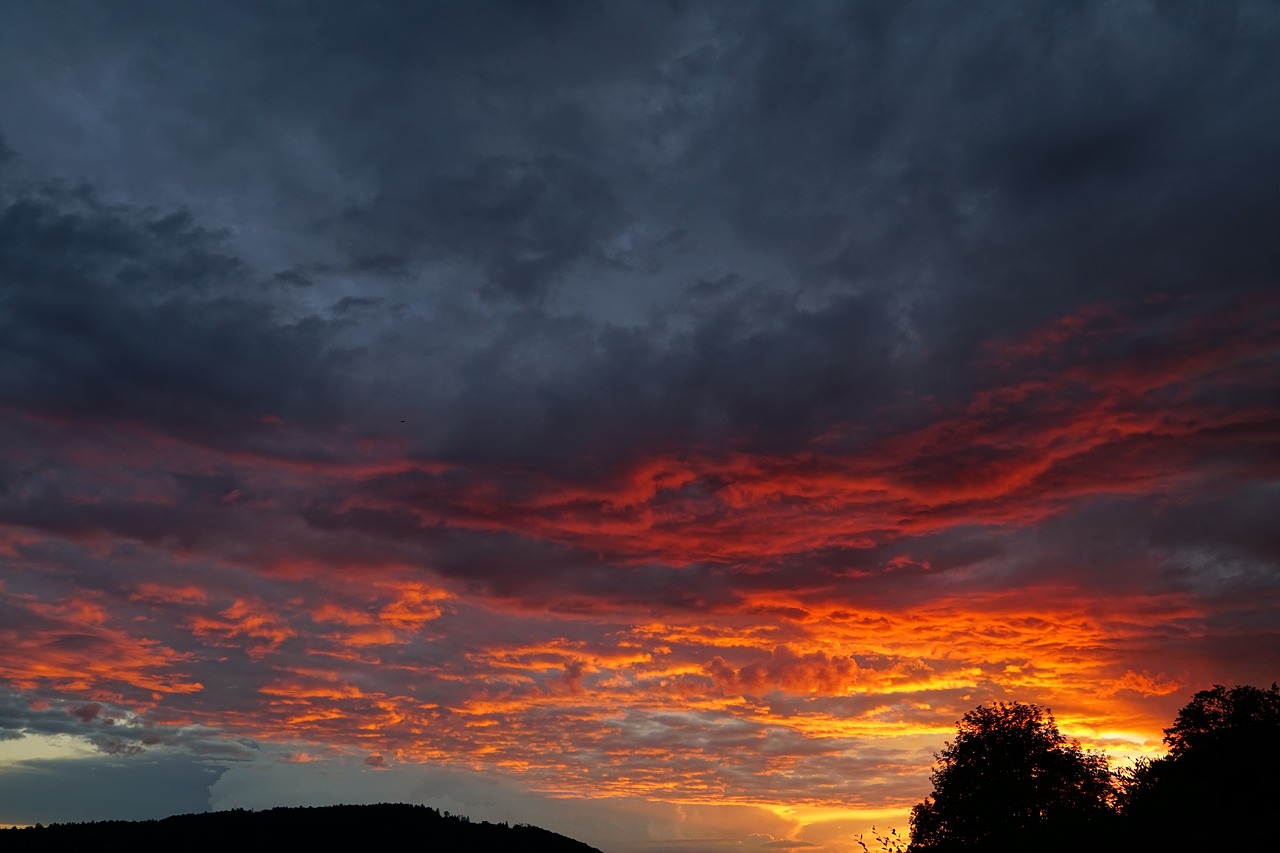 clouds  sunset  sky free photo