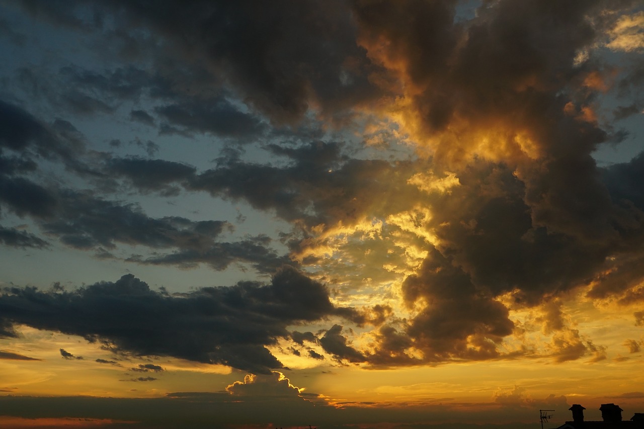 clouds  evening sky  sunset free photo