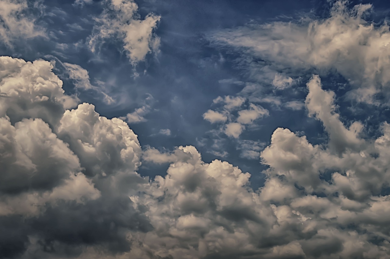 clouds  sky  atmosphere free photo