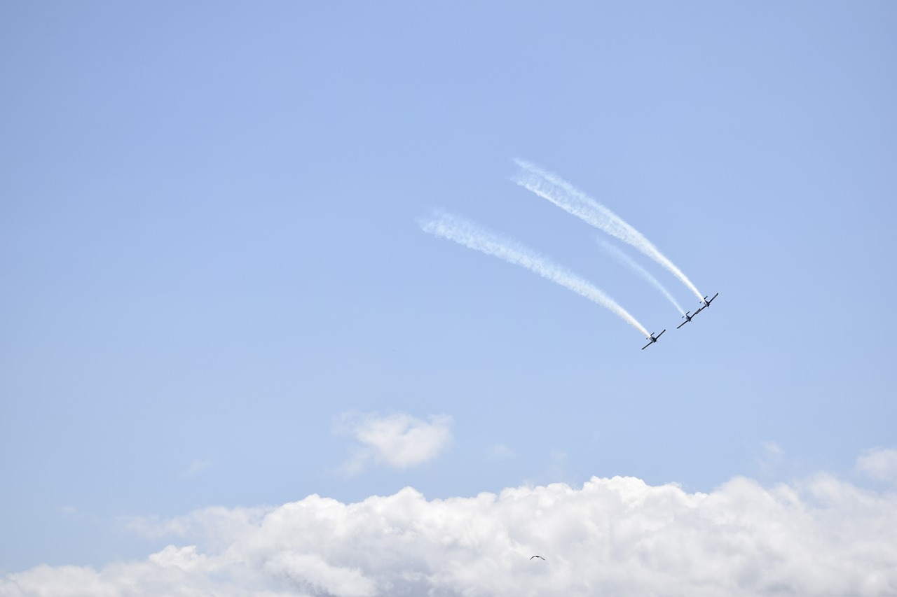 clouds  sky  aircraft free photo