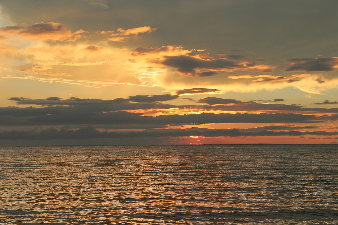 clouds  ocean  sea free photo