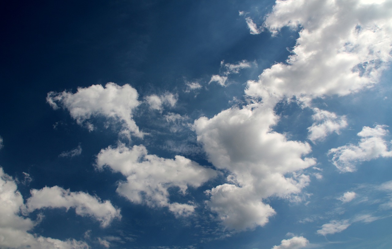 clouds cloud cumulus clouds free photo