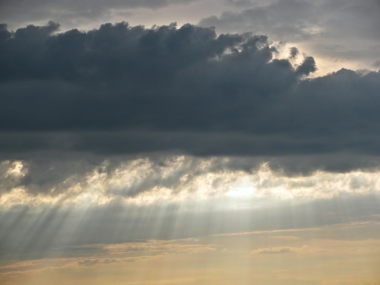 clouds sky dramatic free photo