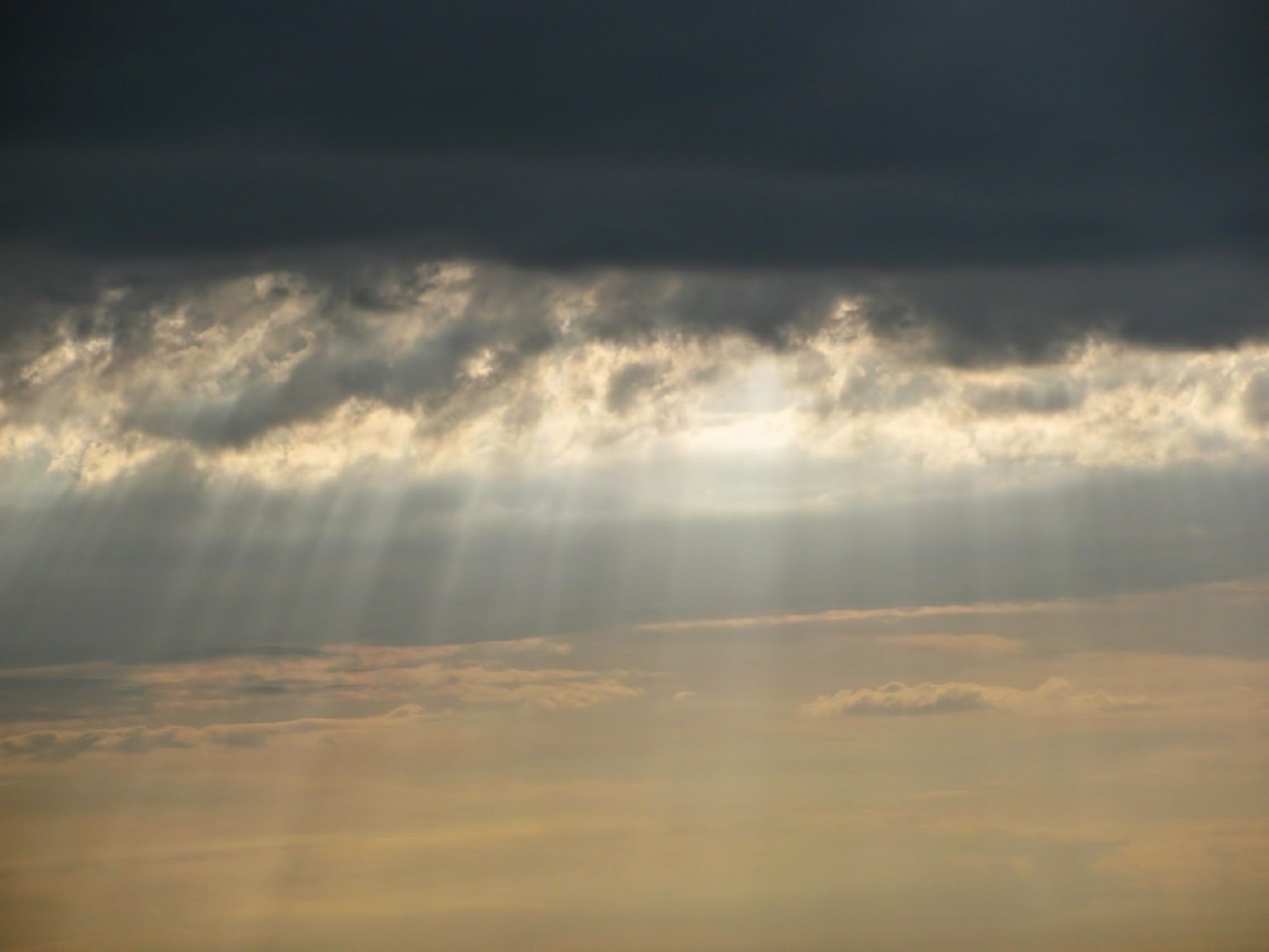 clouds sky dramatic free photo