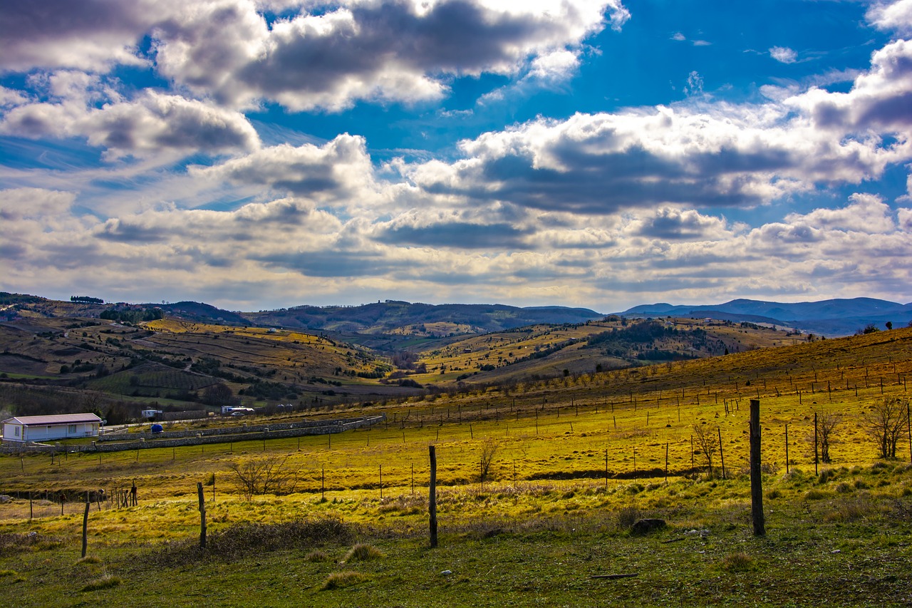 clouds  landscape  sky free photo