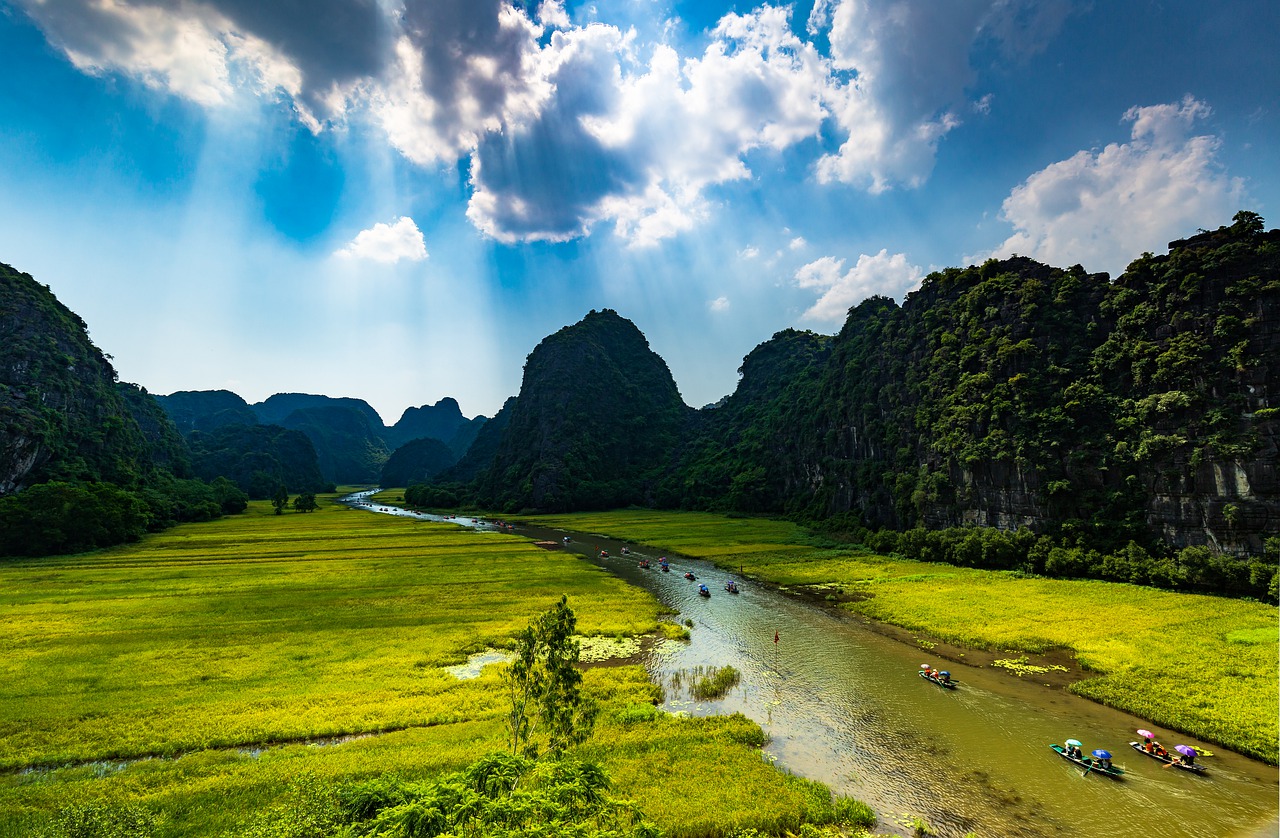 clouds  moutain  boat free photo