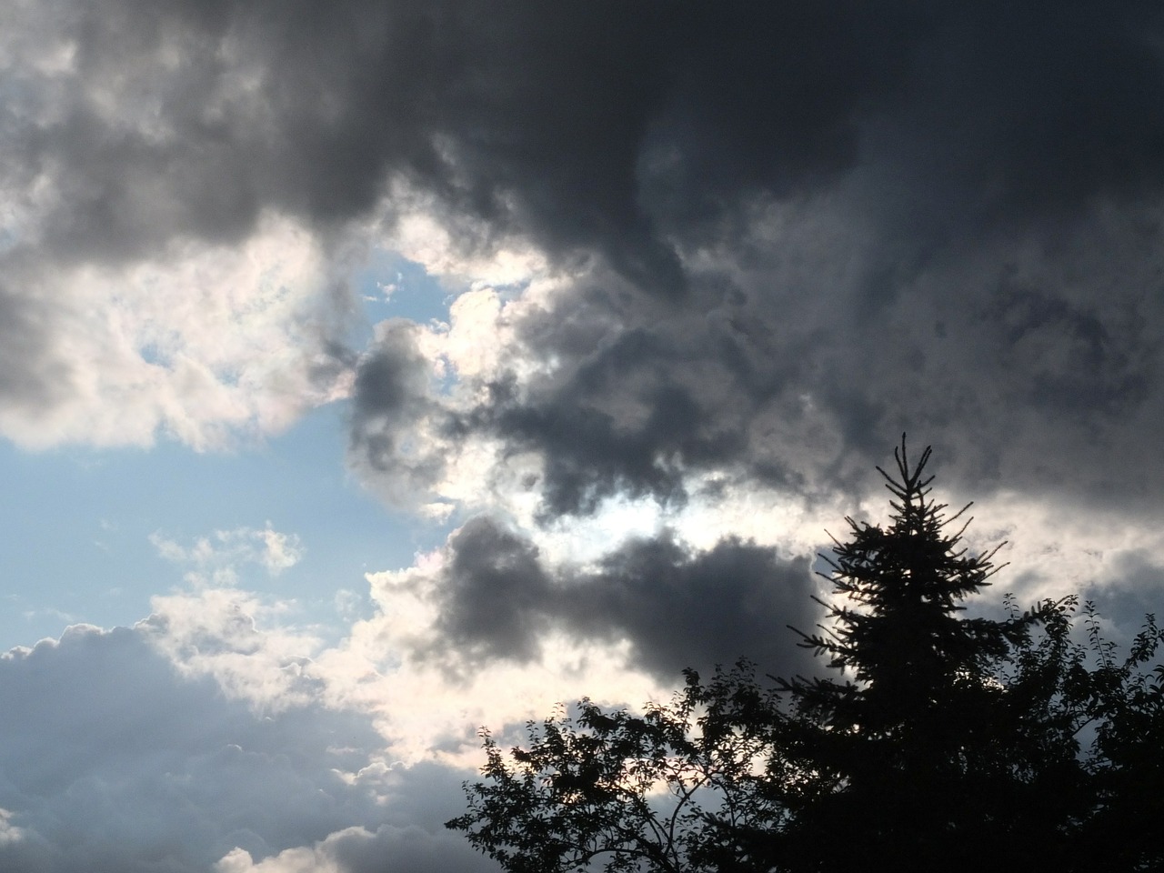 clouds dark hell free photo