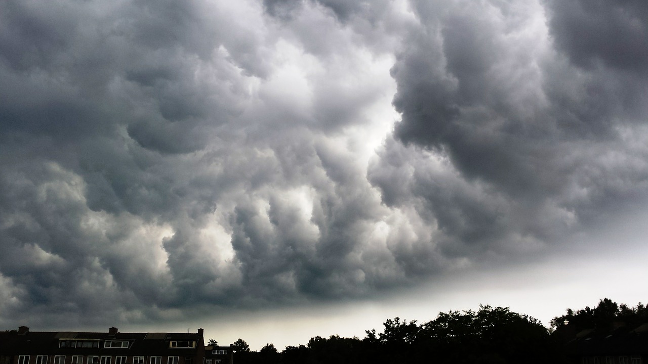 clouds thunderstorm storm free photo