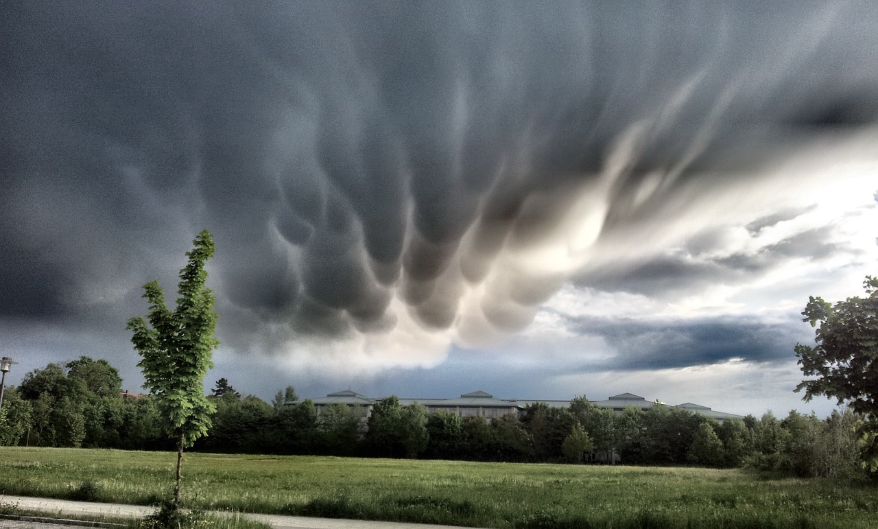 clouds thunderstorm float free photo