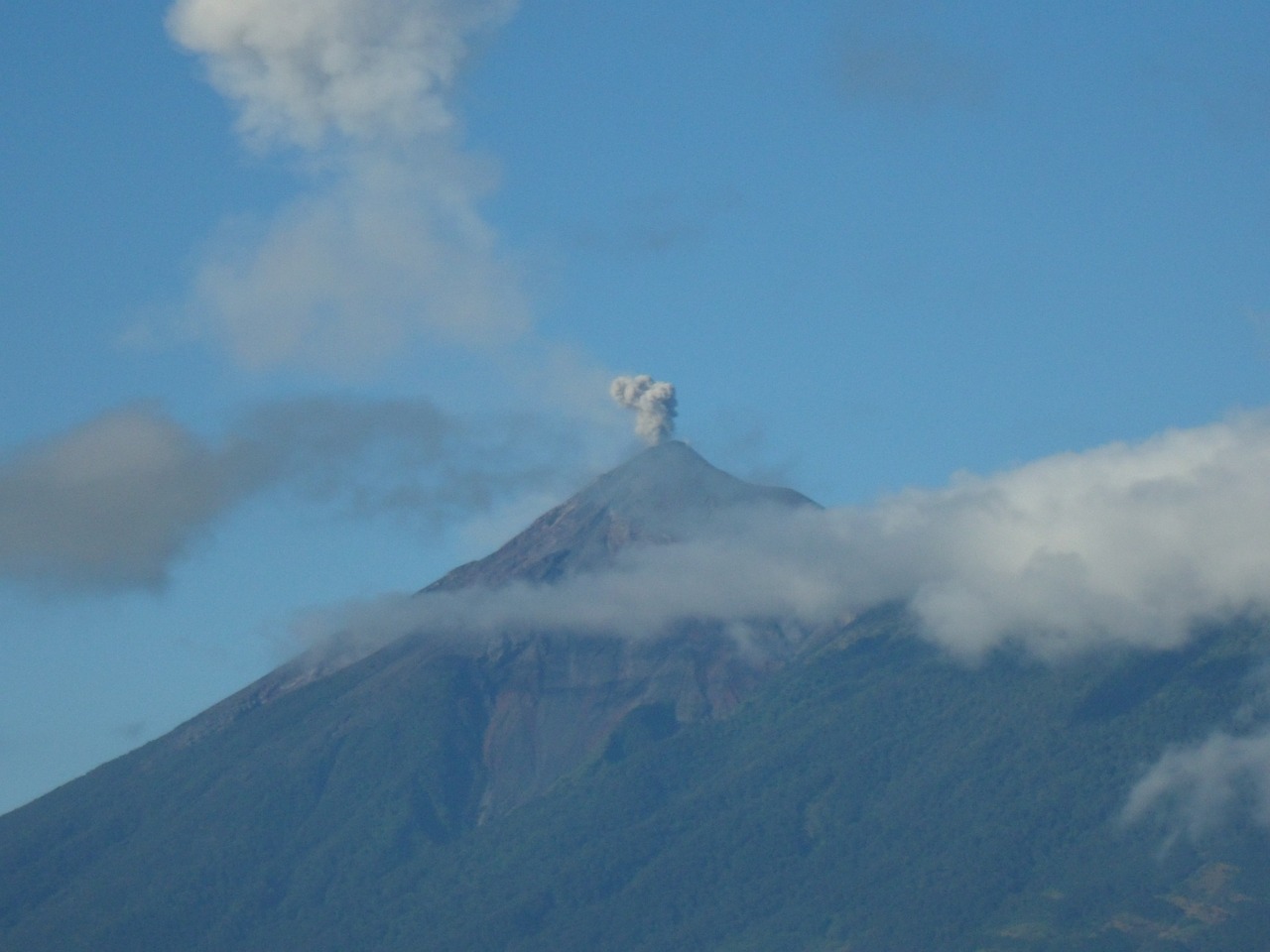 volcano guatemala landscape free photo