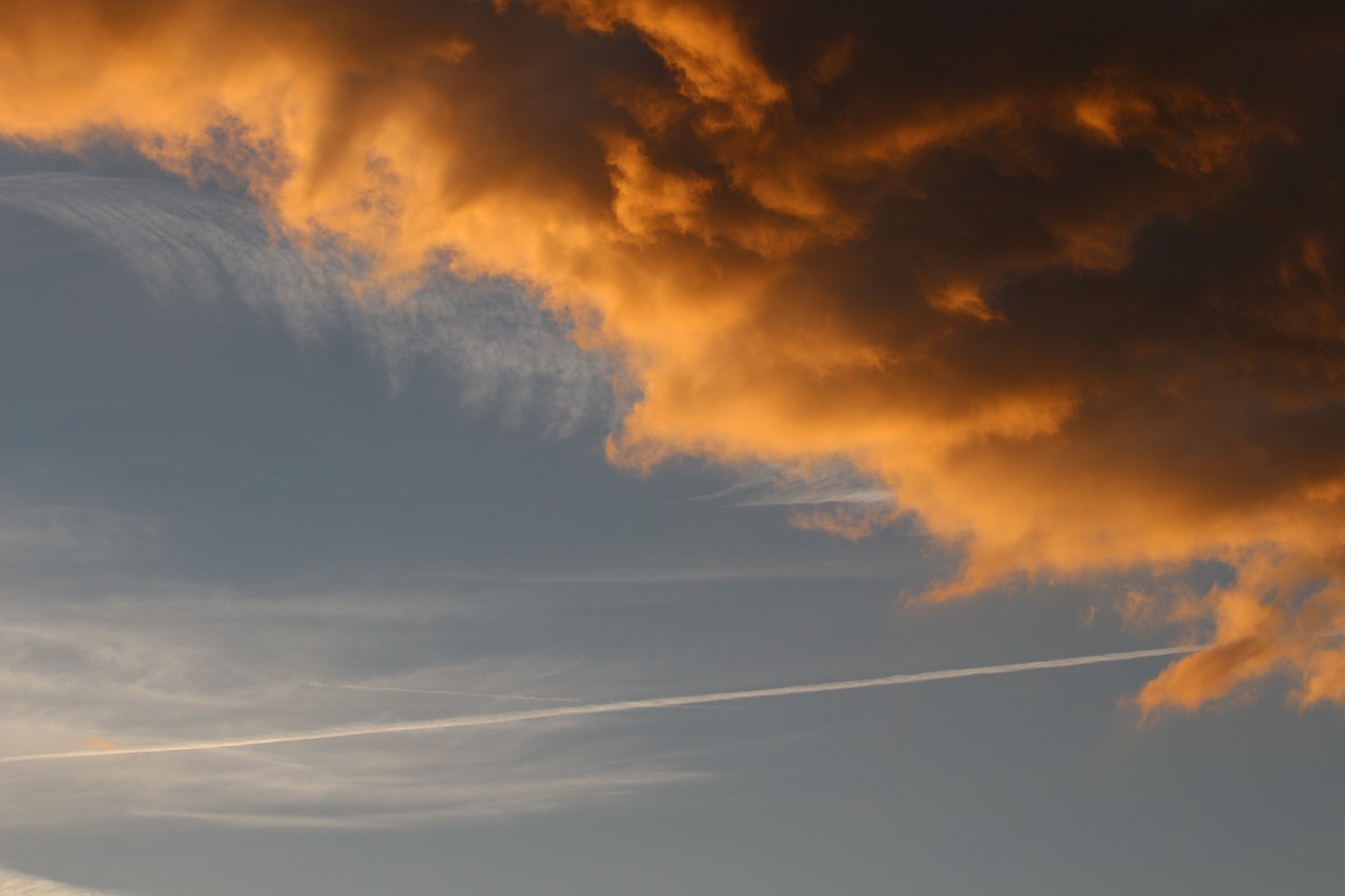 clouds abendstimmung clouded sky free photo