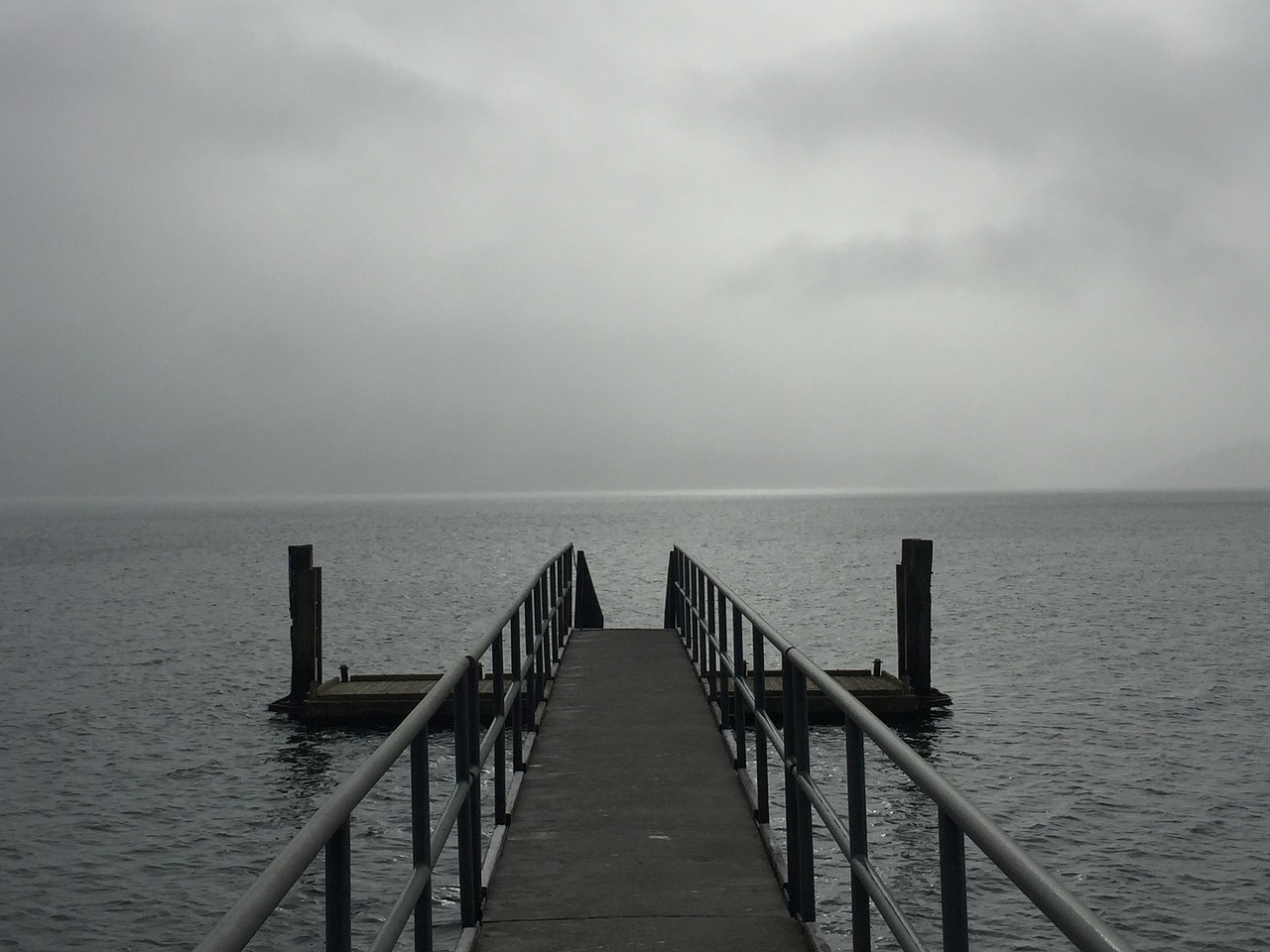 cloudy sea pontoon free photo