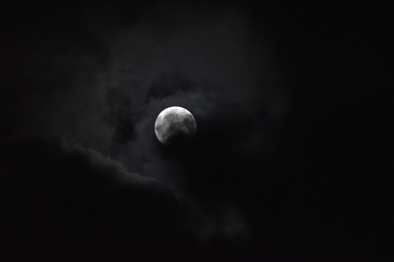 cloudy full moon moonlight free photo