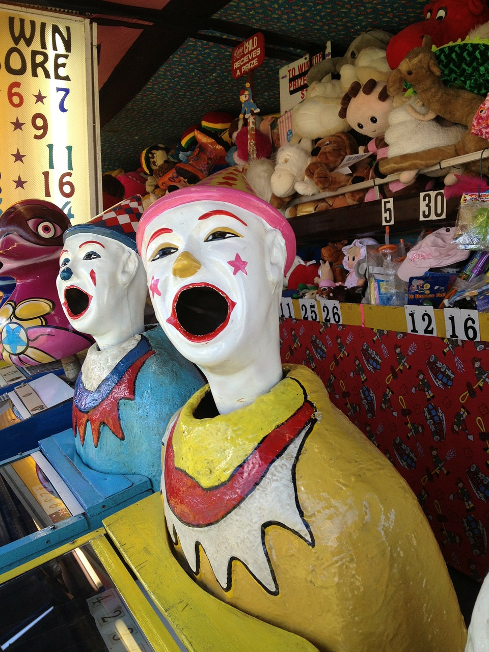 clown face game free photo