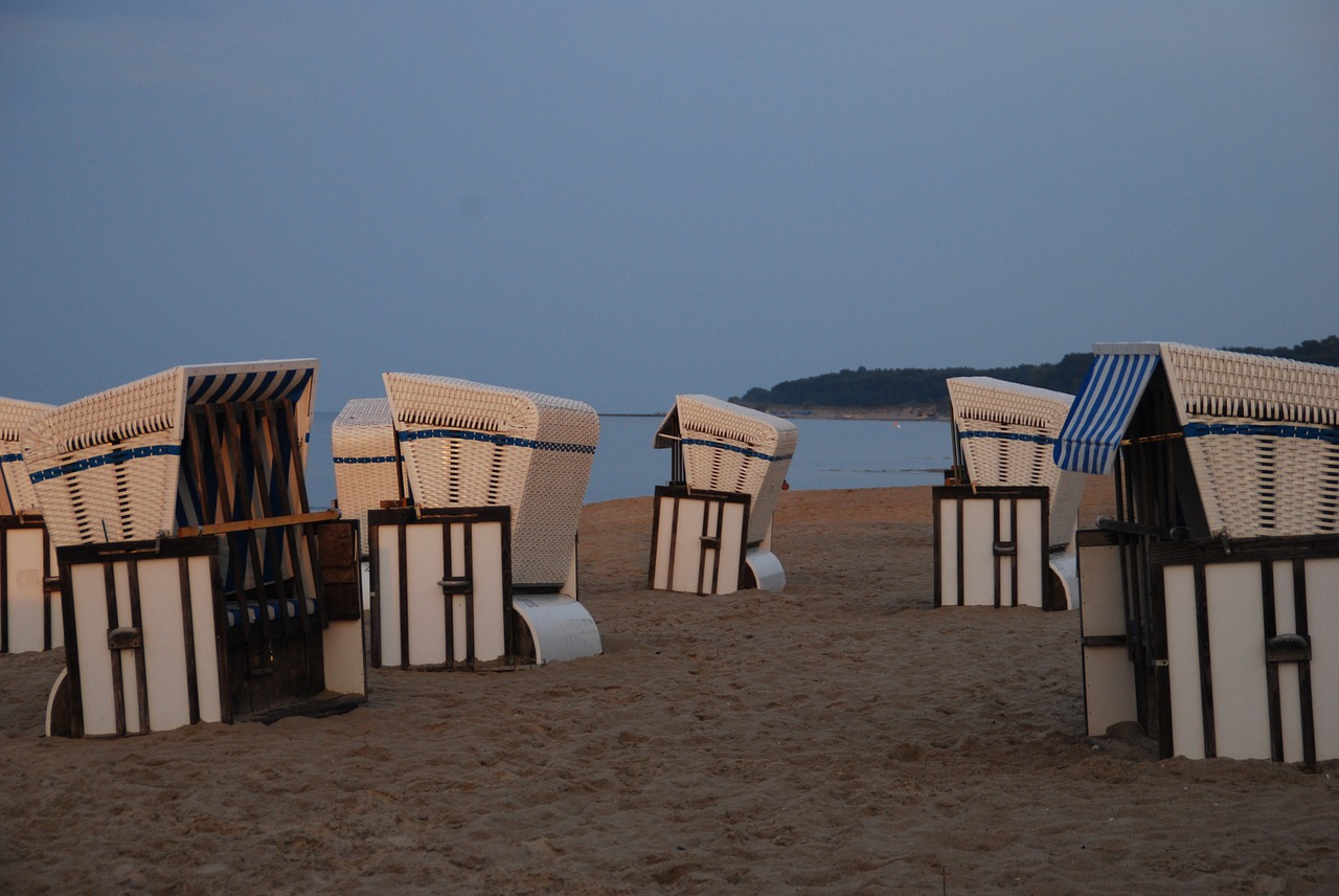 clubs baltic sea beach free photo