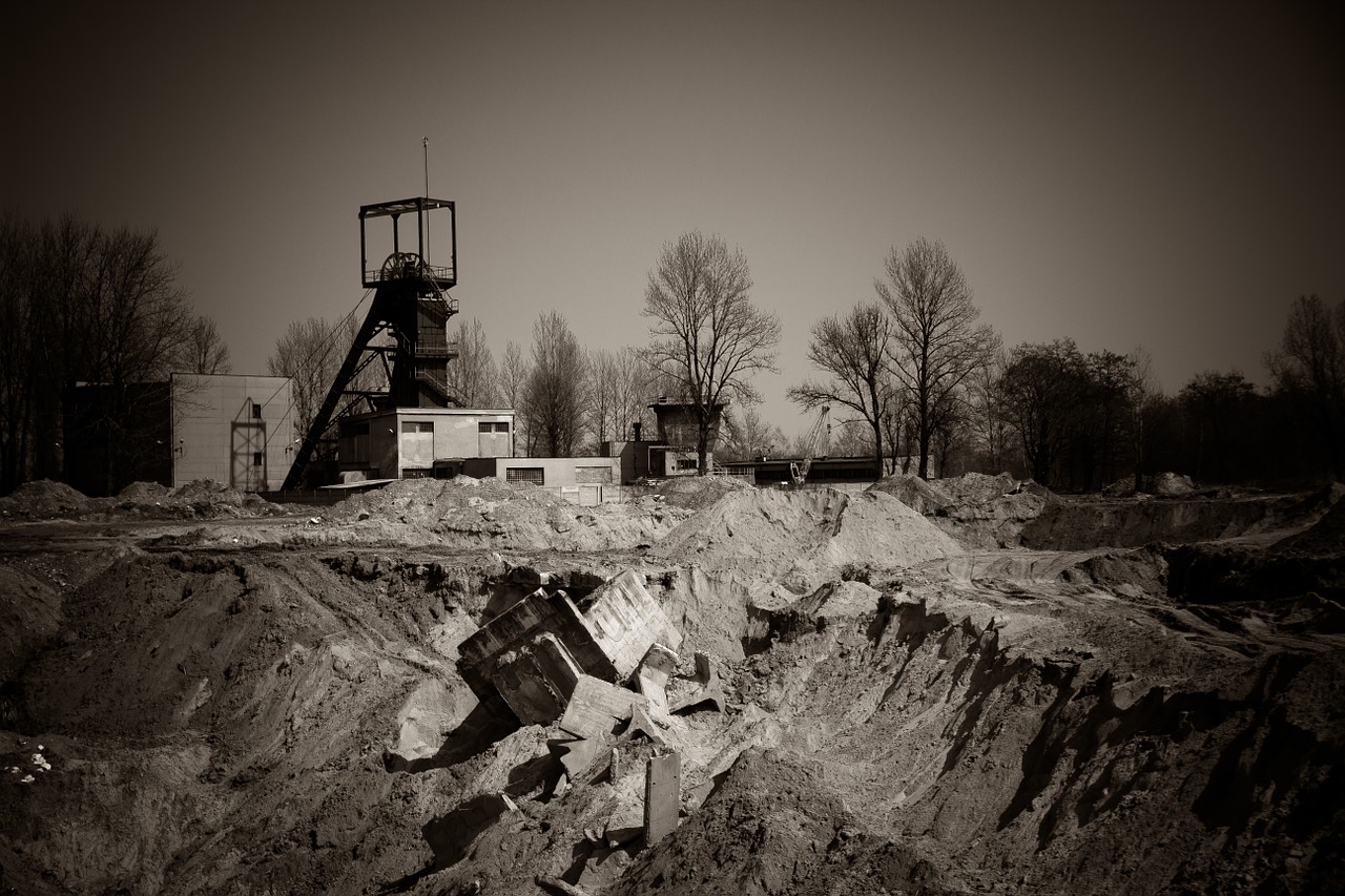 coal mine industry free photo