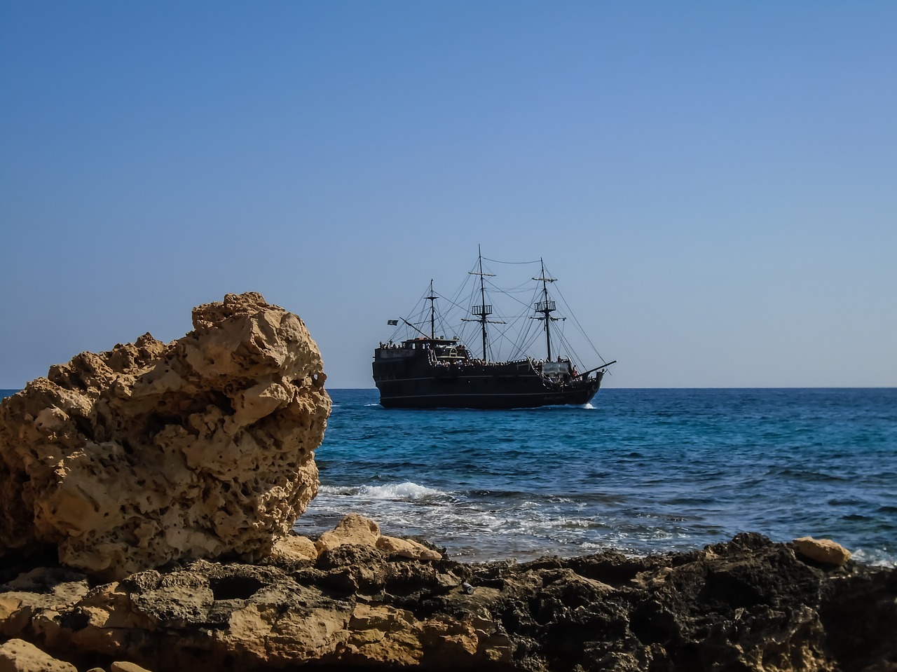 coast ship pirates free photo