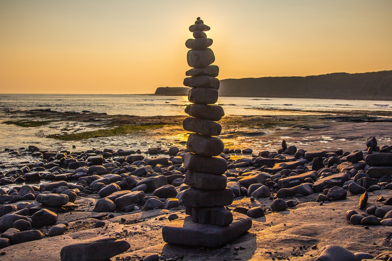 coast kimmeridge bay dorset free photo