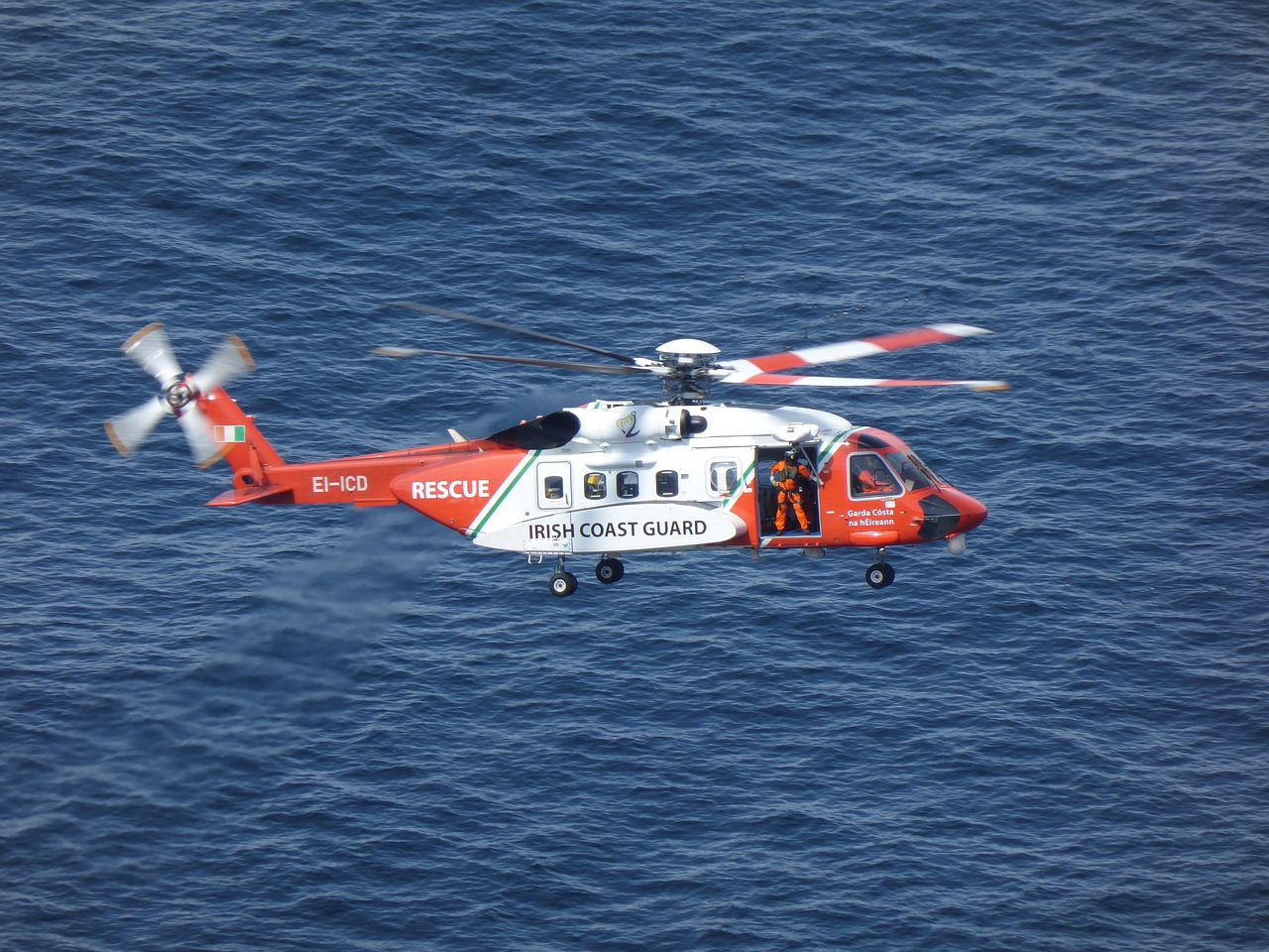 coast guard  helicopter  rescue free photo