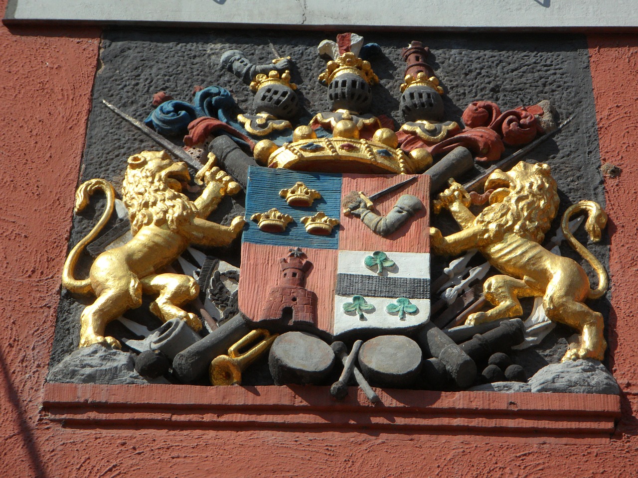 coat of arms noble relief free photo