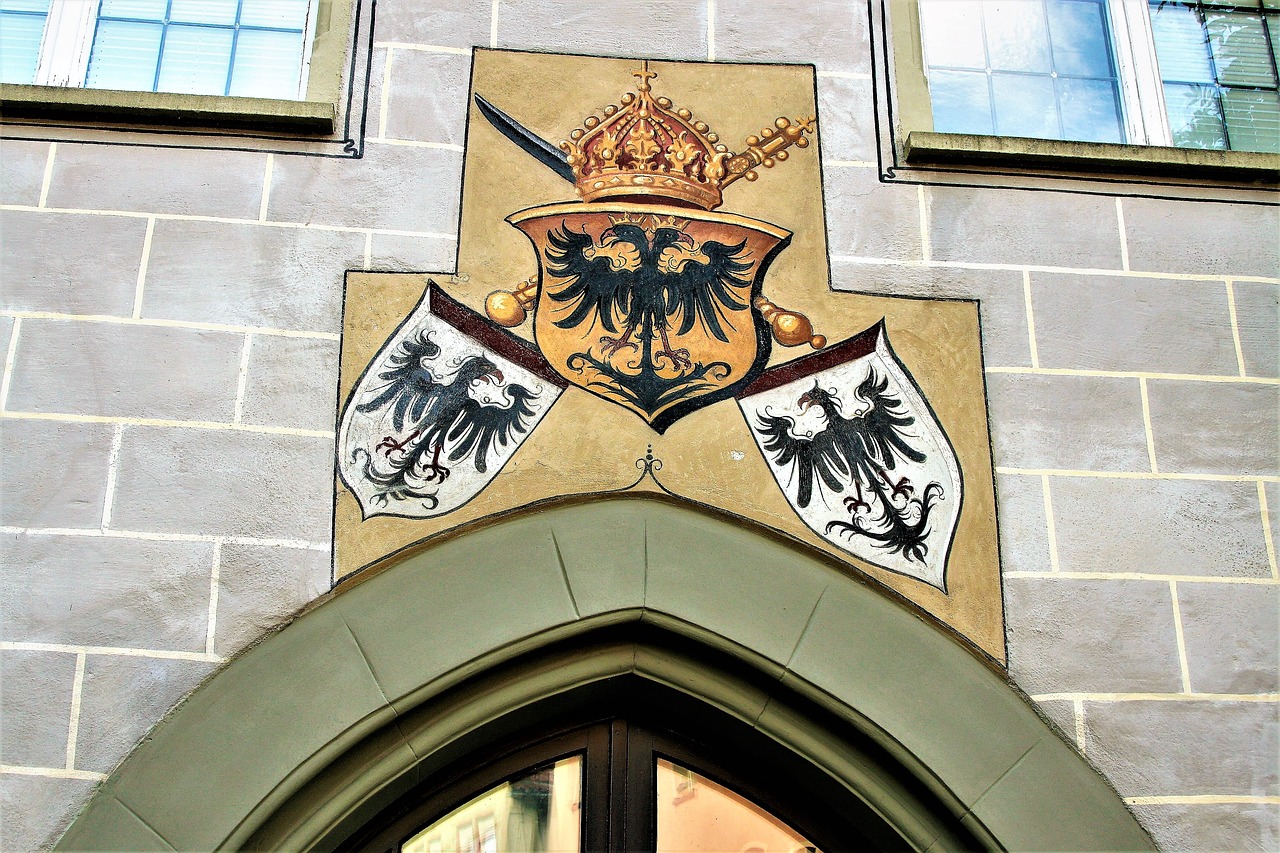 coat of arms luk building free photo