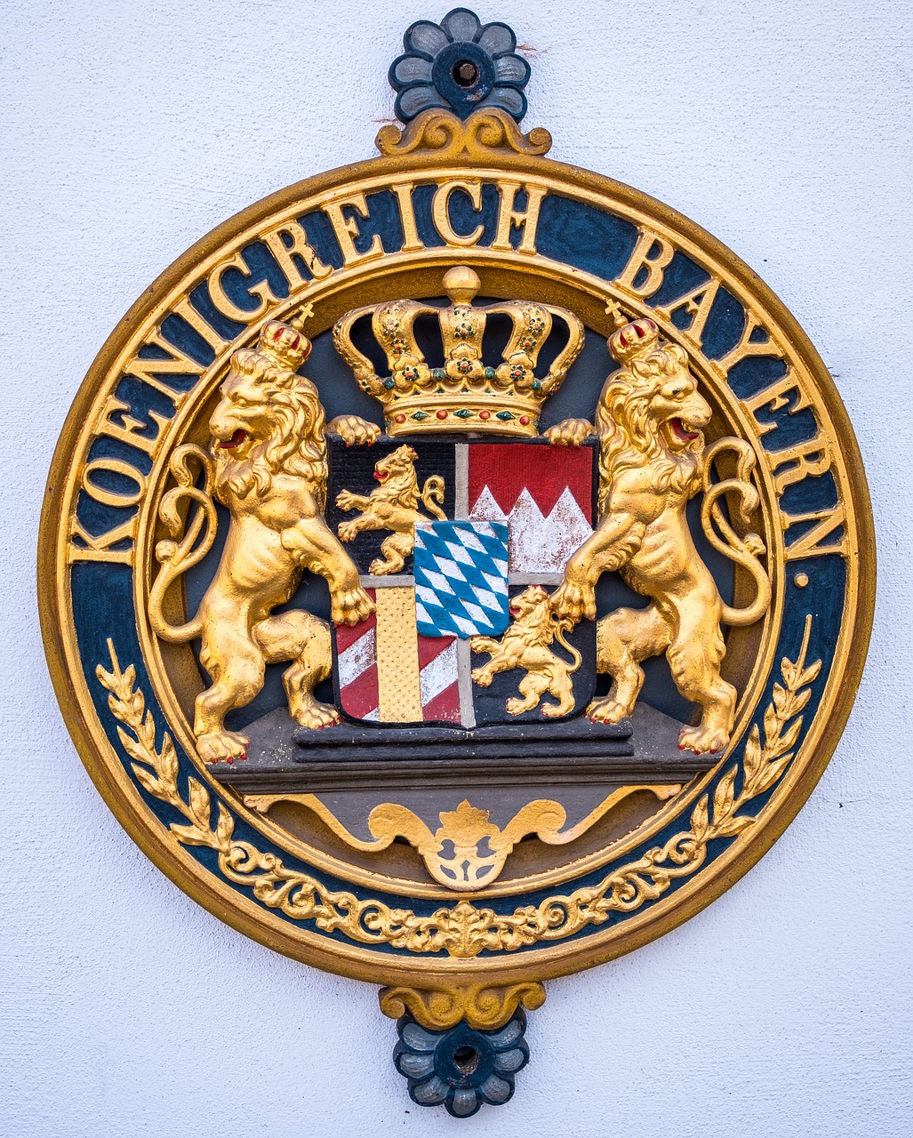 coat of arms  bavaria  emblem free photo