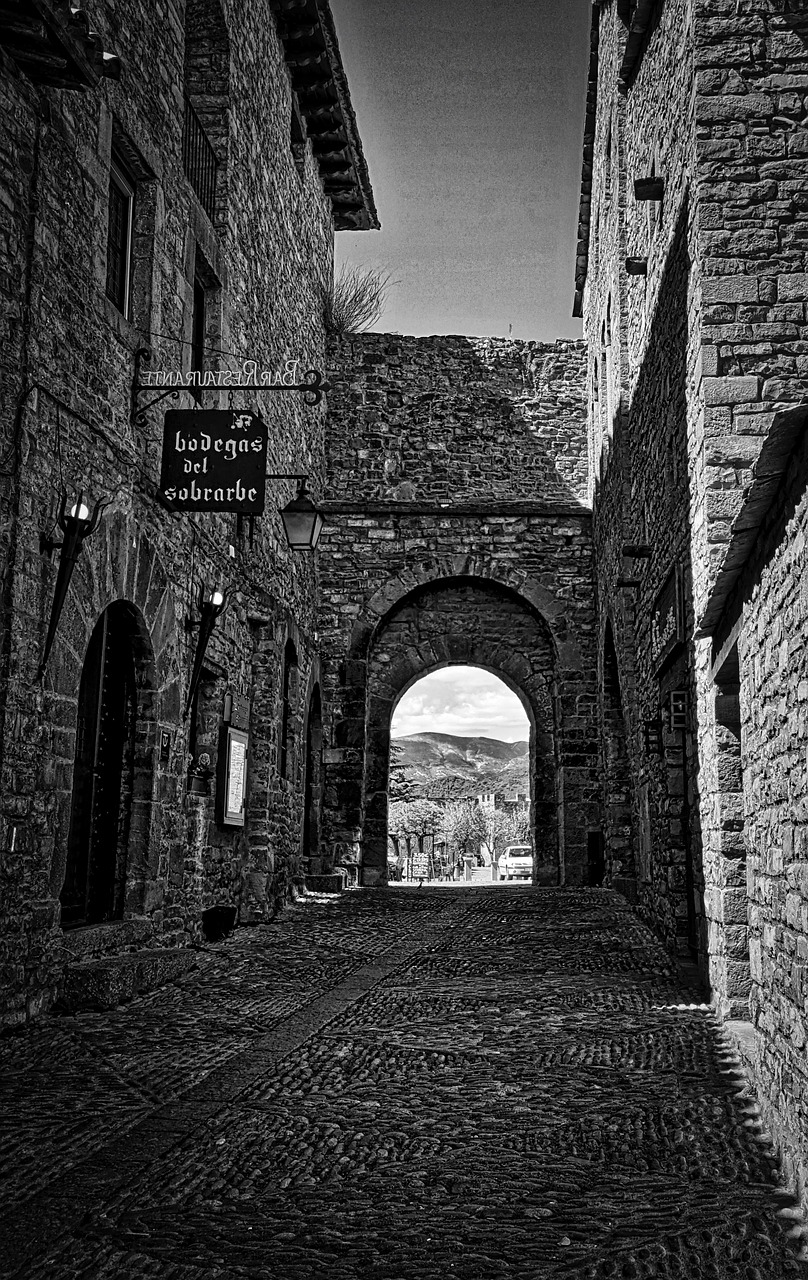 cobblestone arch laneway free photo