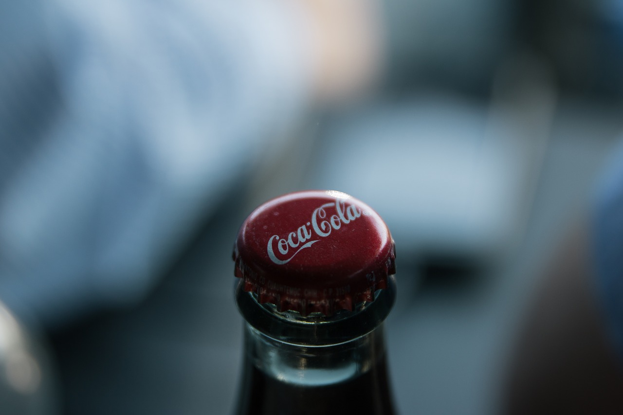 coca-cola soft drink soda free photo