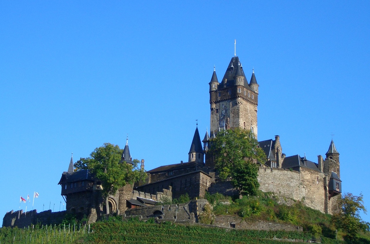 cochem castle reichsburg cochem free photo