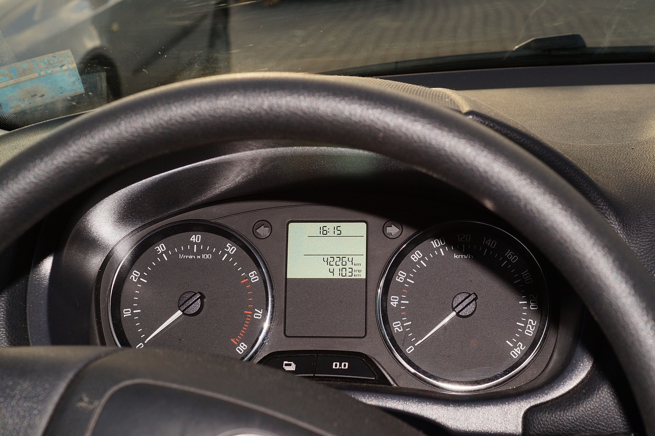 cockpit auto speedometer free photo