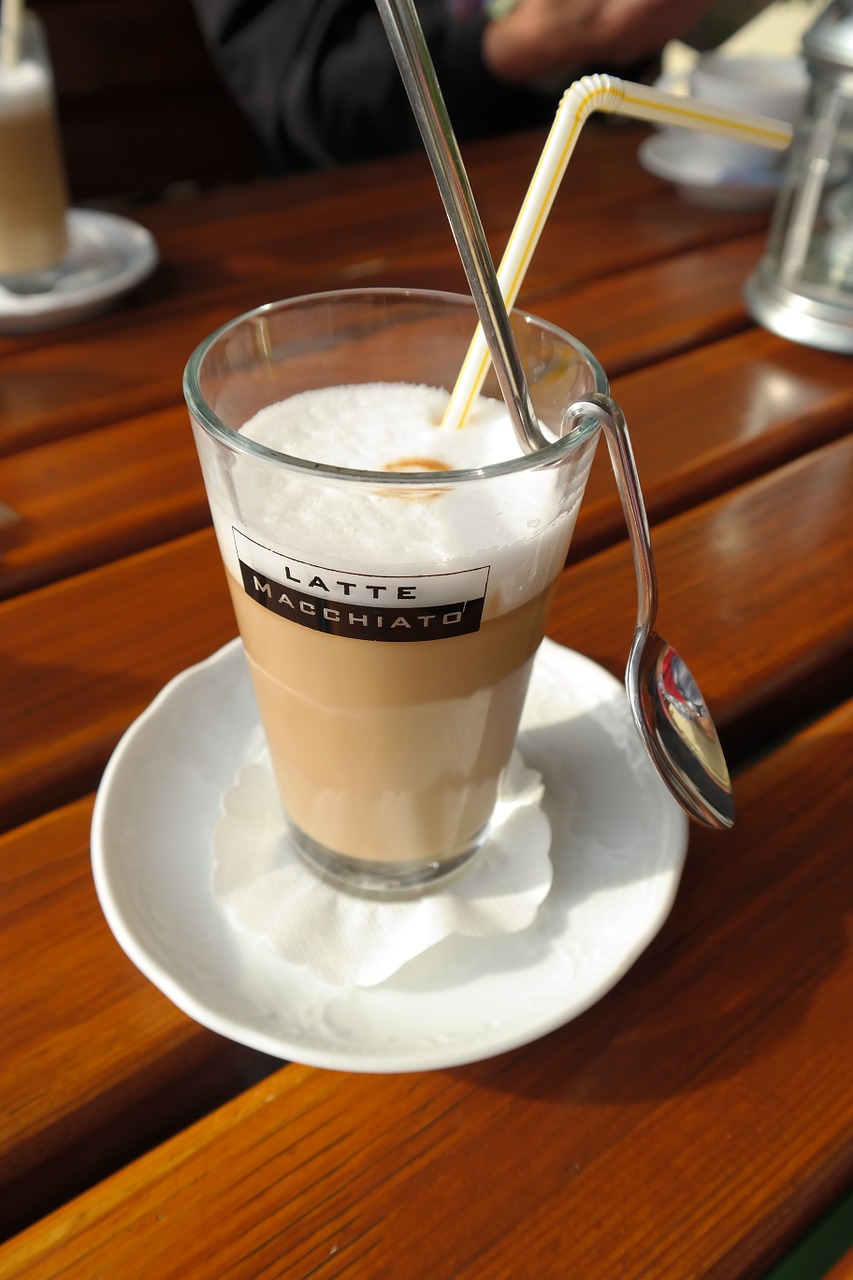 coffee latte macchiato milchschaum free photo