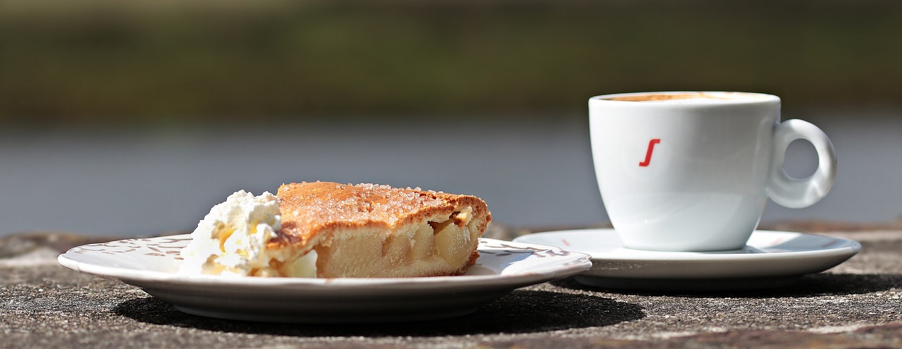 coffee cake apple pie free photo