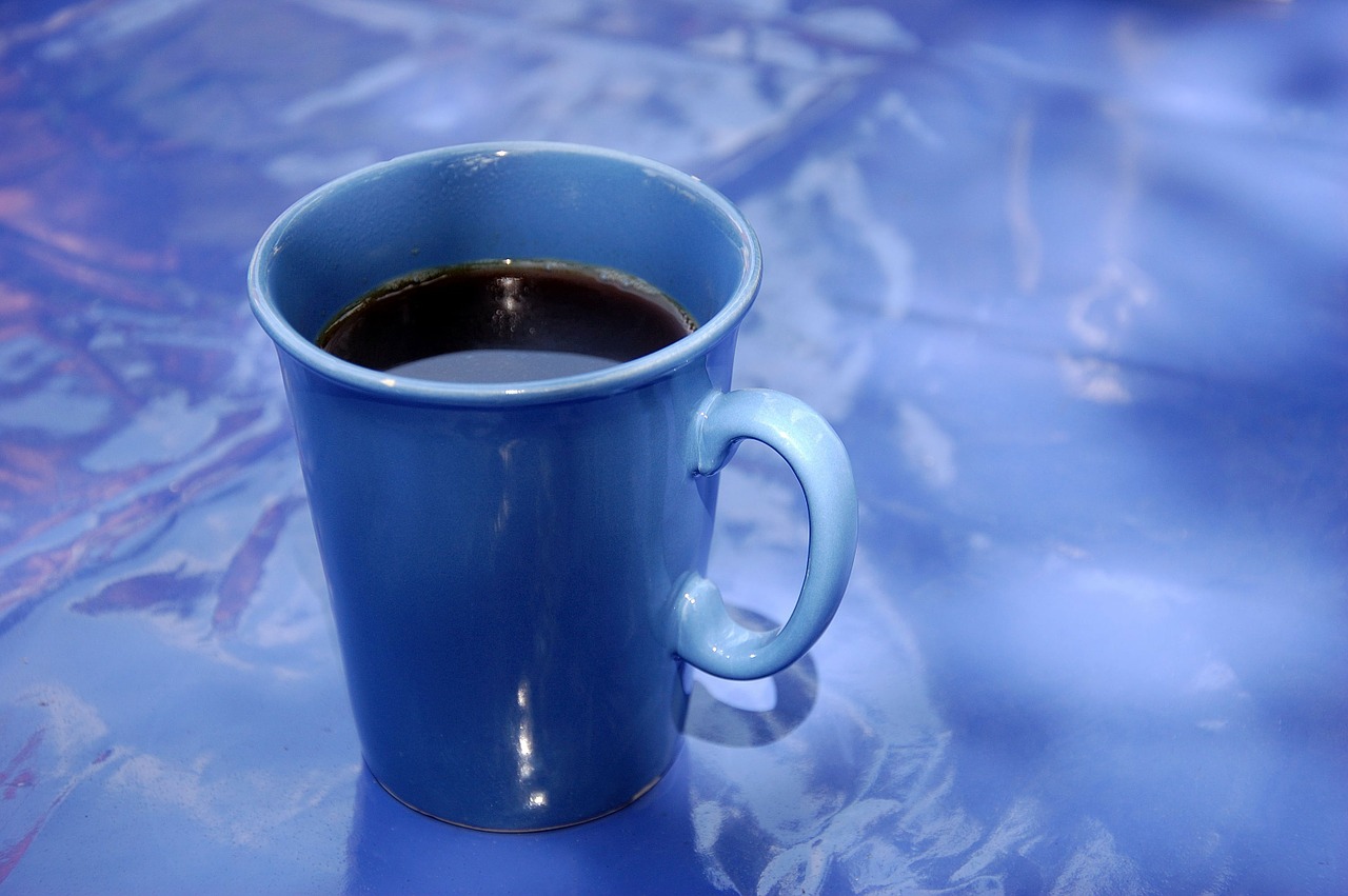 coffee mugs cup tablecloth free photo