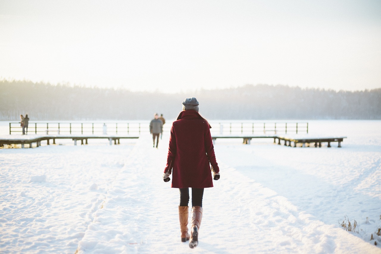 cold snow woman free photo