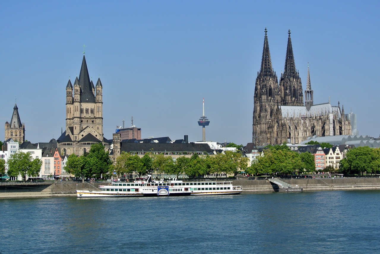 cologne rhine dom free photo