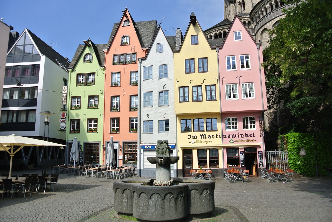 cologne martin angle old town free photo