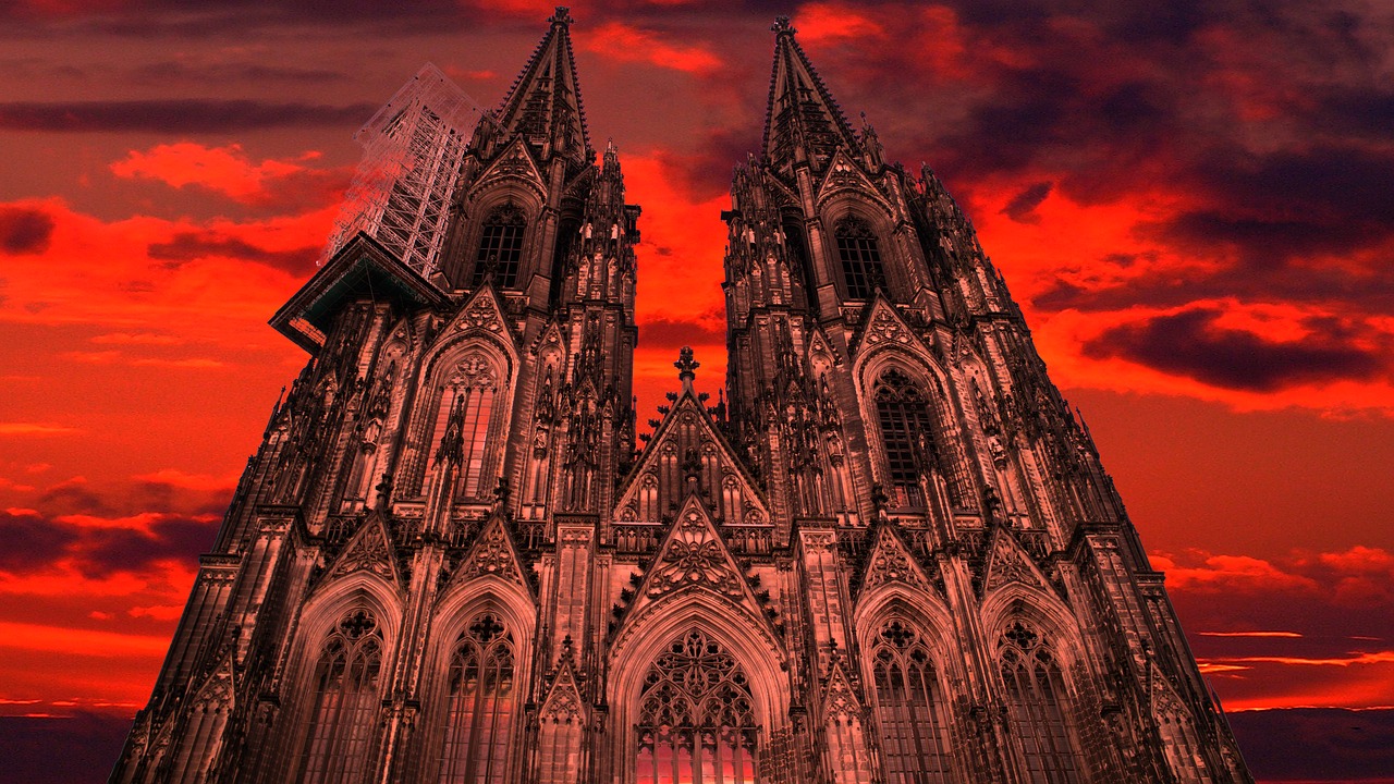 cologne dom red free photo