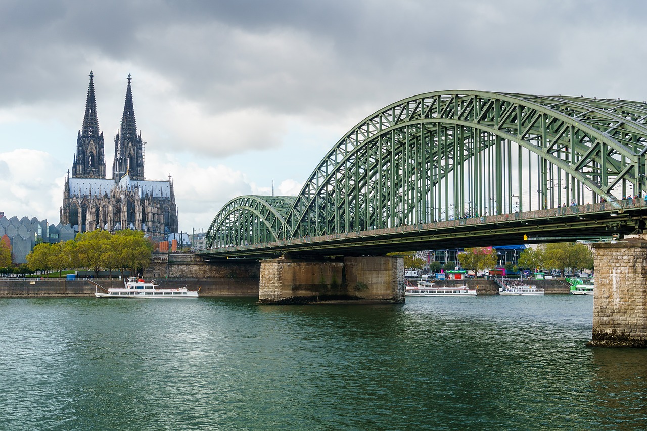 cologne cologne cathedral rhine free photo