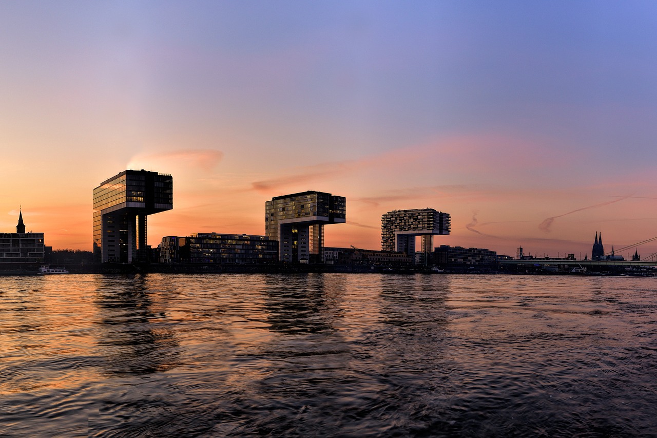 cologne  rhine  crane homes free photo