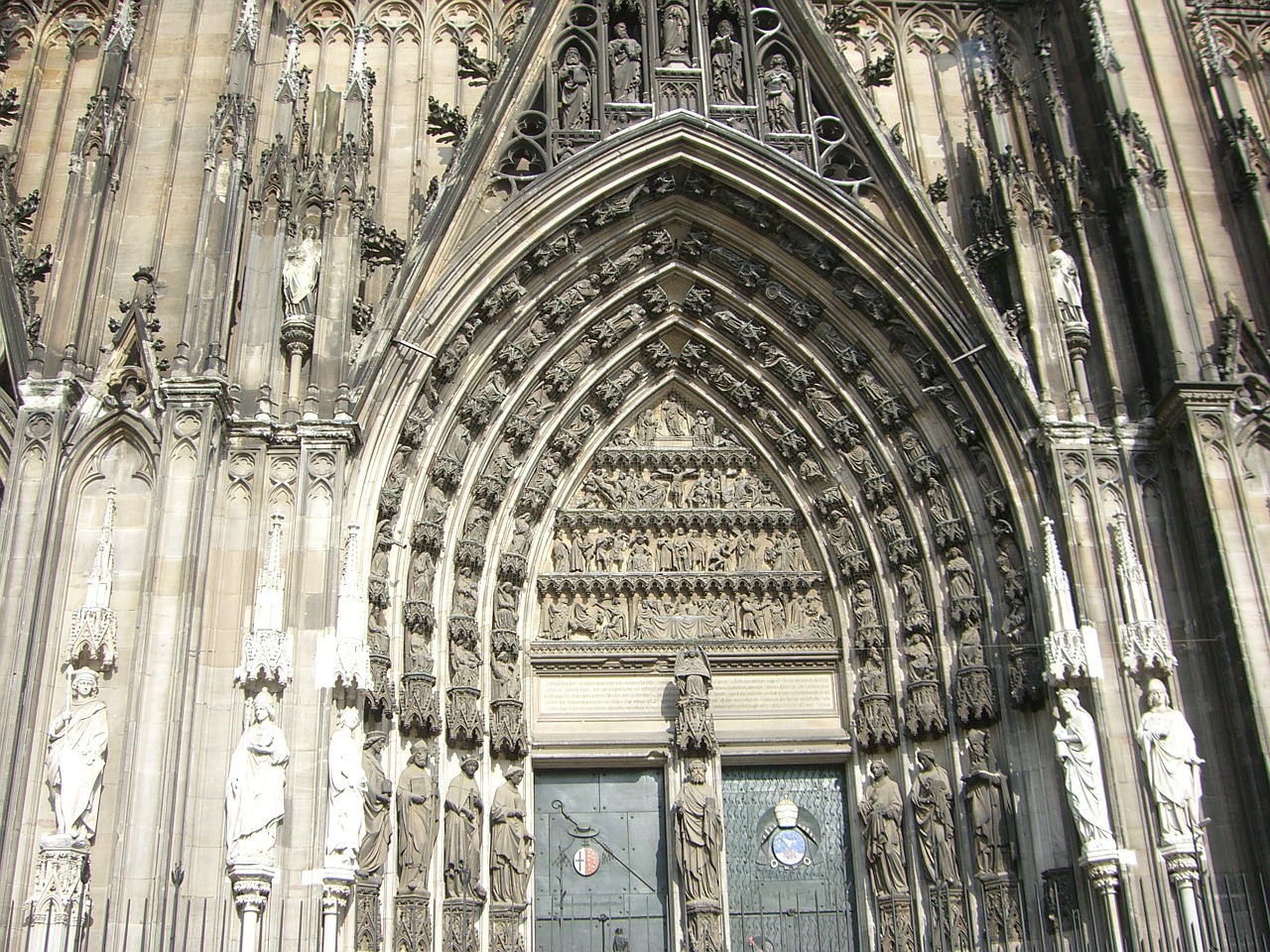 cologne dom facade free photo