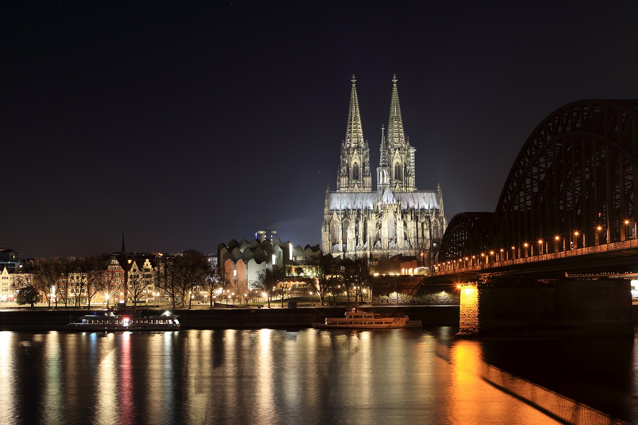 cologne cathedral dom landmark free photo