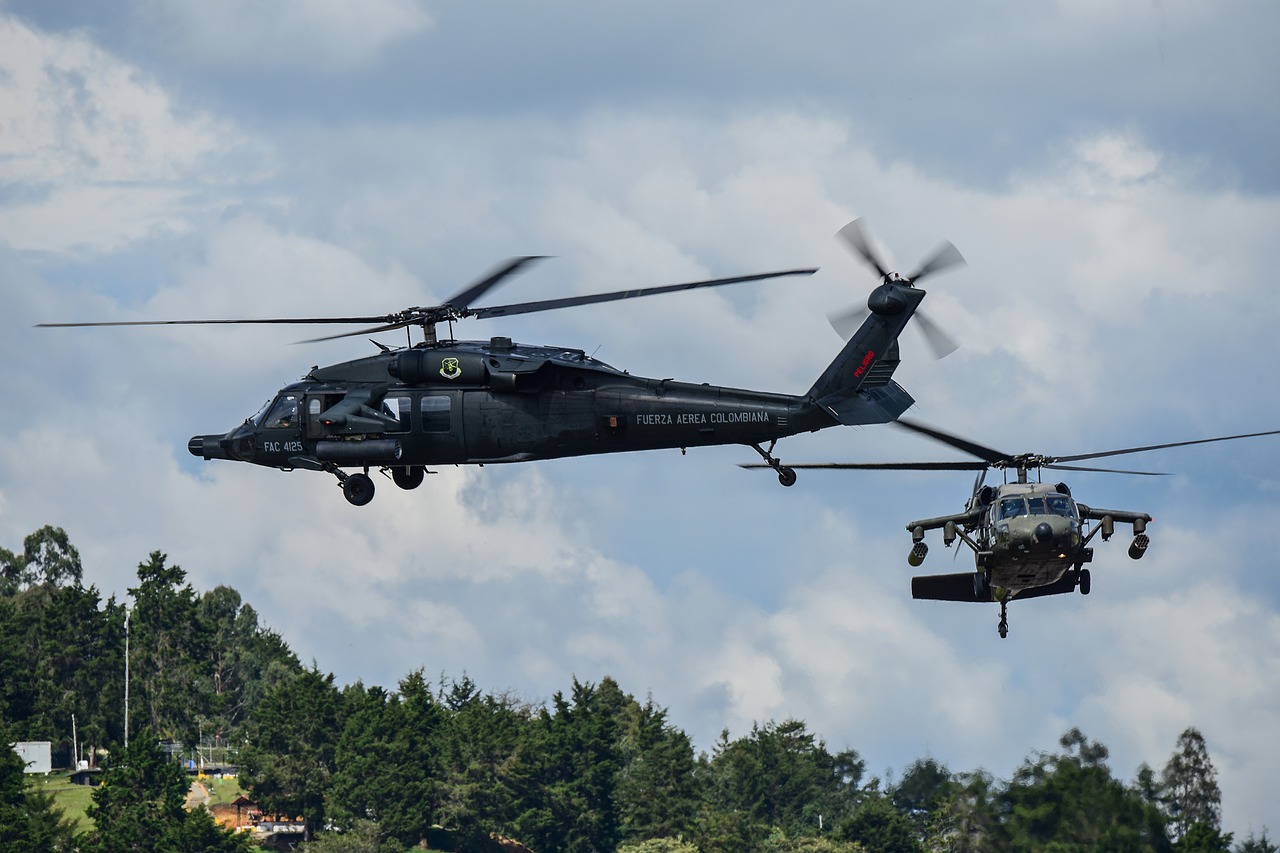 colombian air force uh-60 blackhawk helicopter free photo