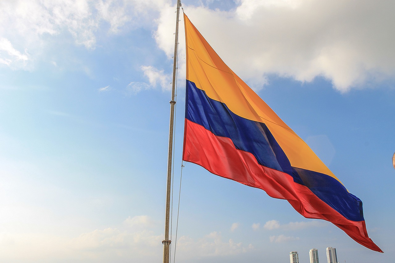 colombian flag sky colombia free photo