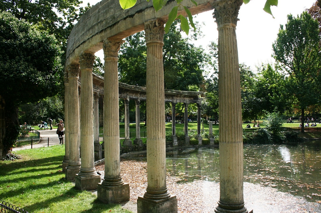 colonnade columns parc monceau free photo