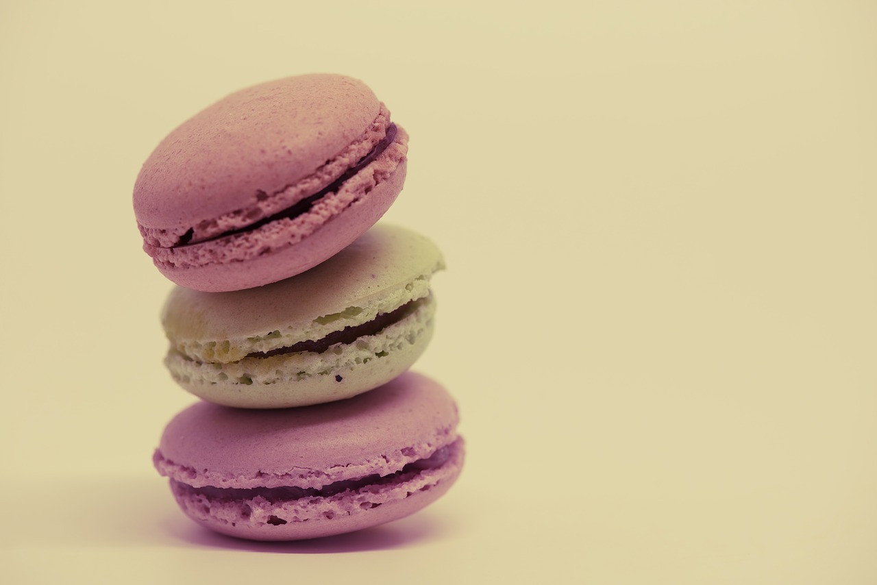 color macaron pile free photo