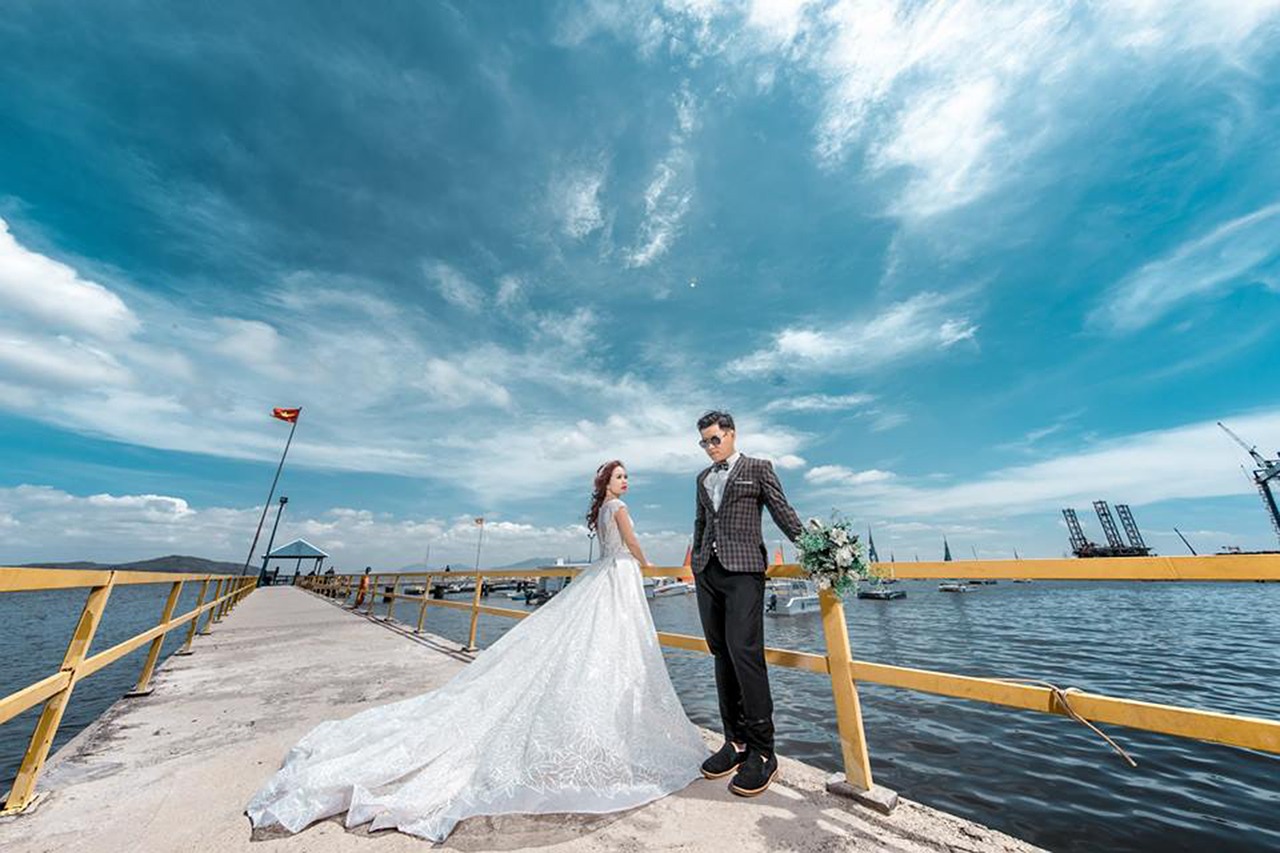 color in the sea wedding presets lightroom free photo