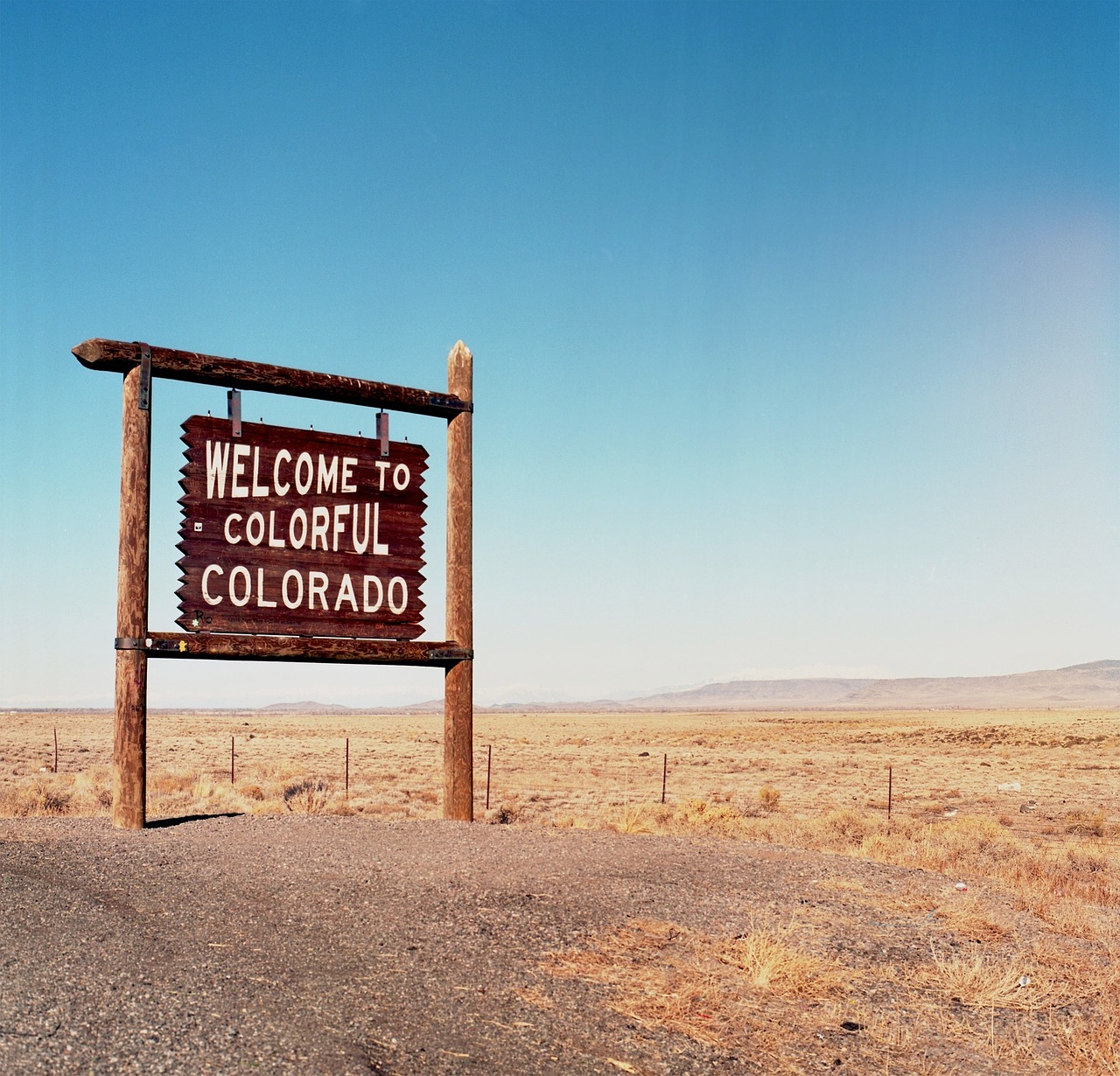 colorado welcome signpost free photo