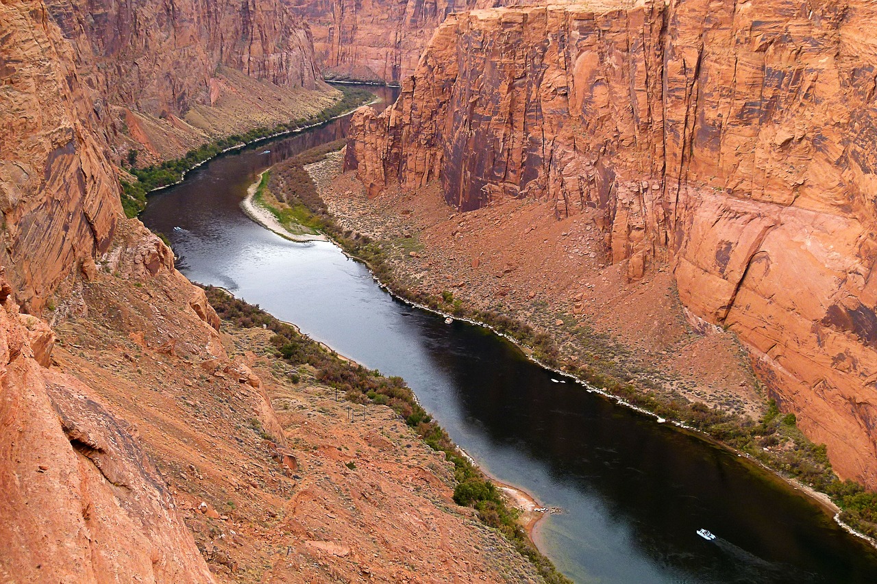 colorado river water glen canyon free photo